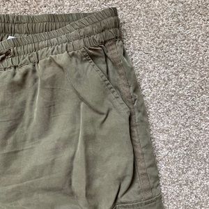 Dex | Women’s Army Green Joggers size S
